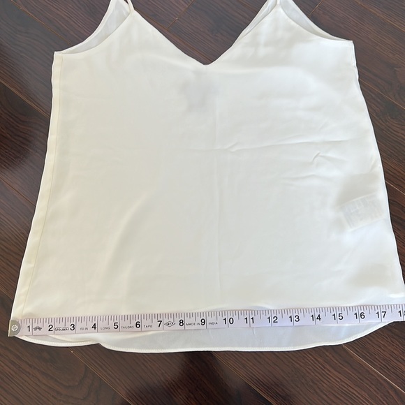H&M Lined Cream V-Neck Camisole with Spaghetti Straps Sz 0 - Picture 5 of 7
